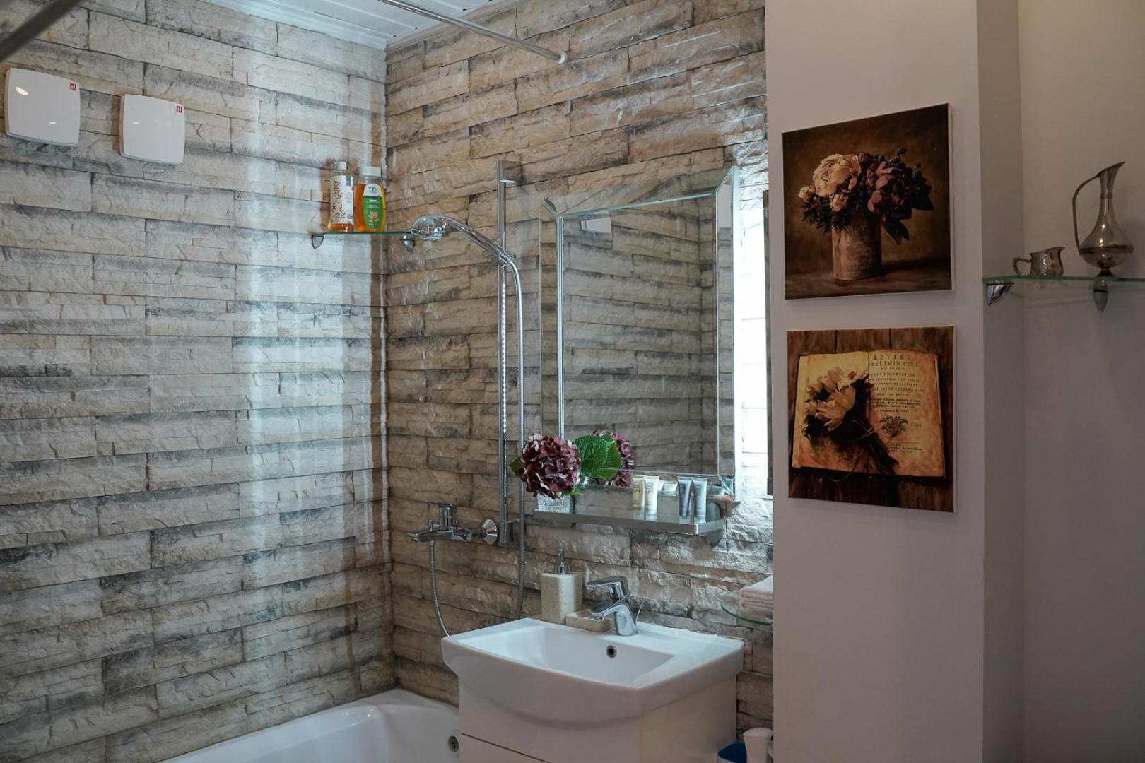 Apartamentai Birstono Centre Su Zidiniu Бирштонас Экстерьер фото